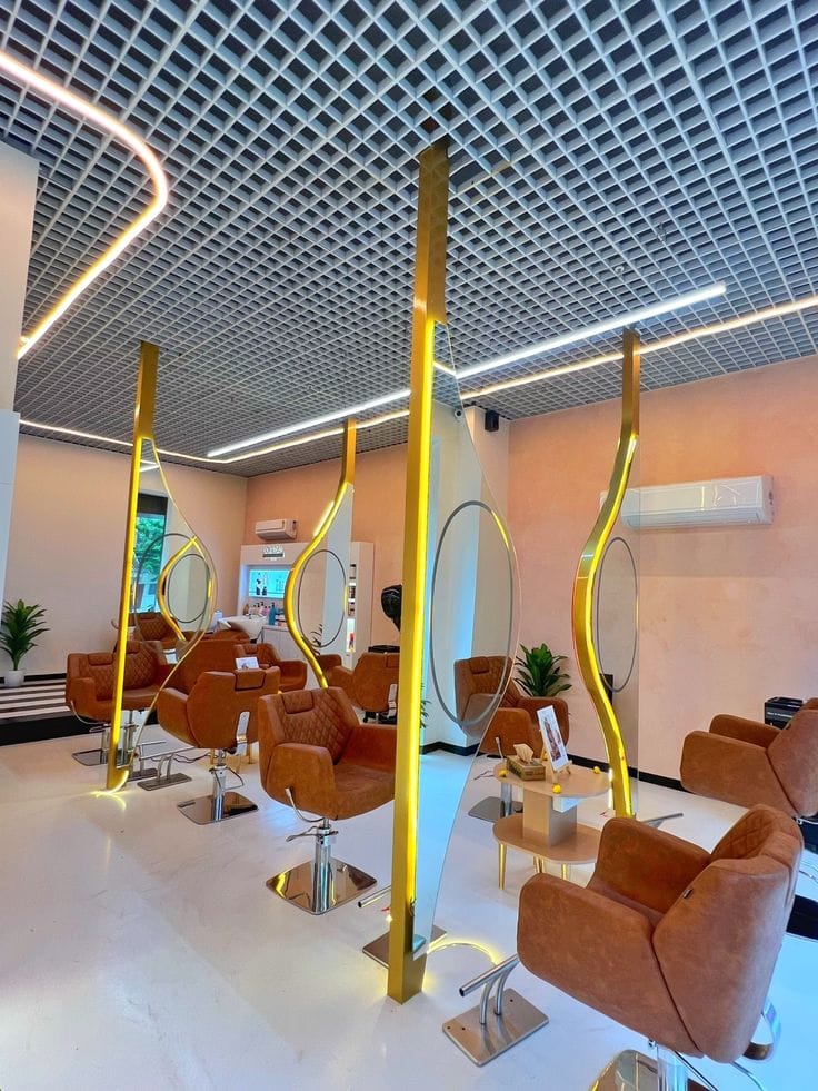 Beauty Salon & Spa 18